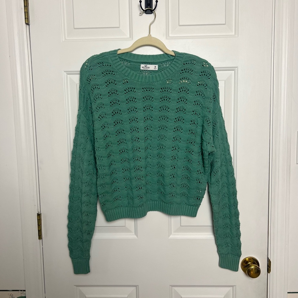 Hollister sweater